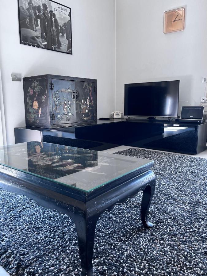 Villa Fenix Milano Milão Exterior foto